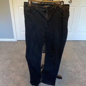 Lee black jeans with multiple pockets zip front